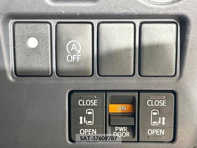 Toyota VOXY 2015-03 395003-4