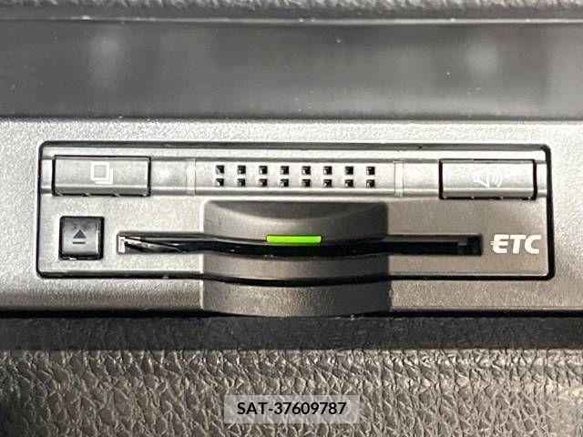 Toyota VOXY 2015-03 395003-5