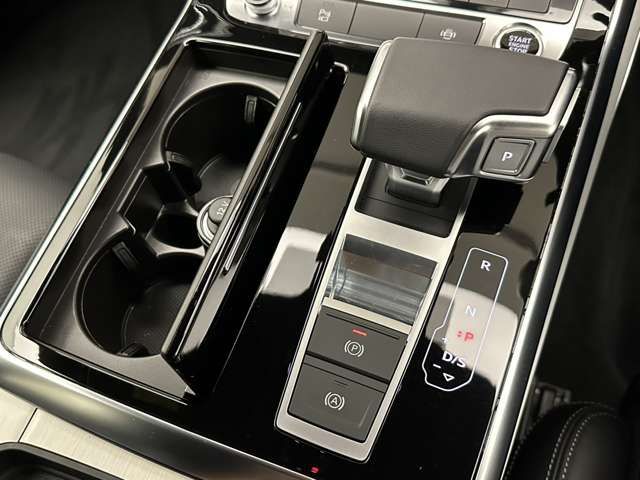 Audi Q8 2022-11 17289-13