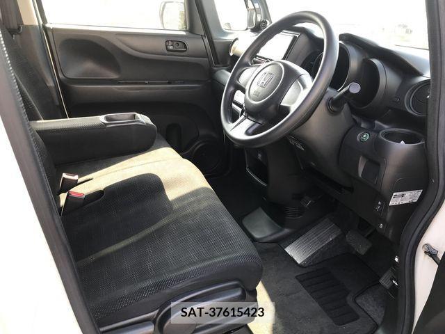 Honda N BOX 2016-04 214908-8