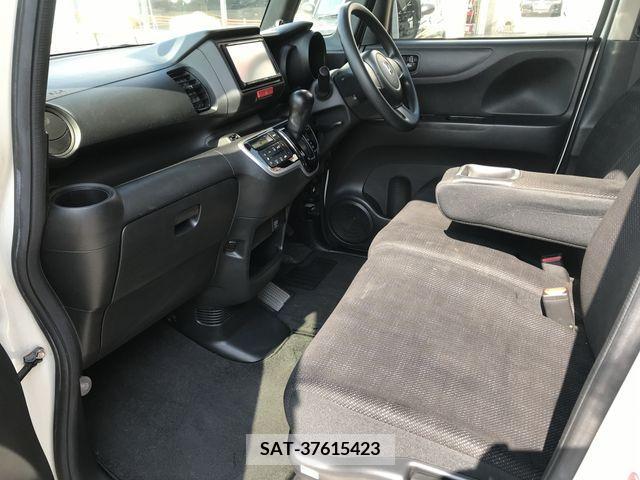 Honda N BOX 2016-04 214908-9