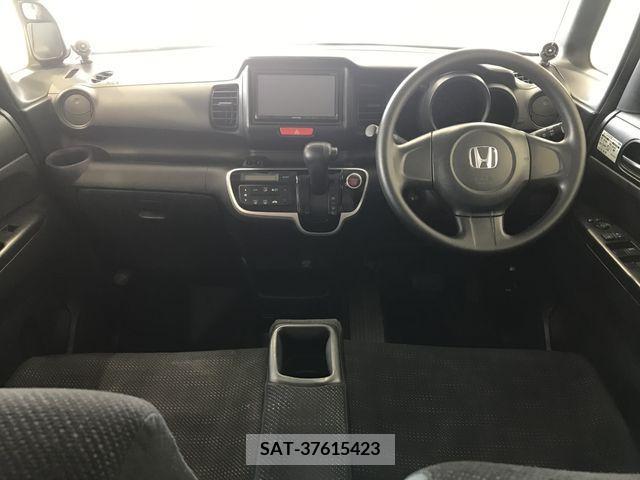 Honda N BOX 2016-04 214908-1