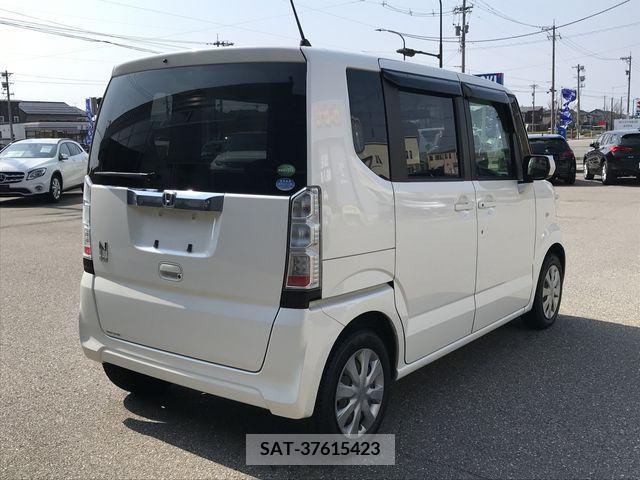 Honda N BOX 2016-04 214908-2