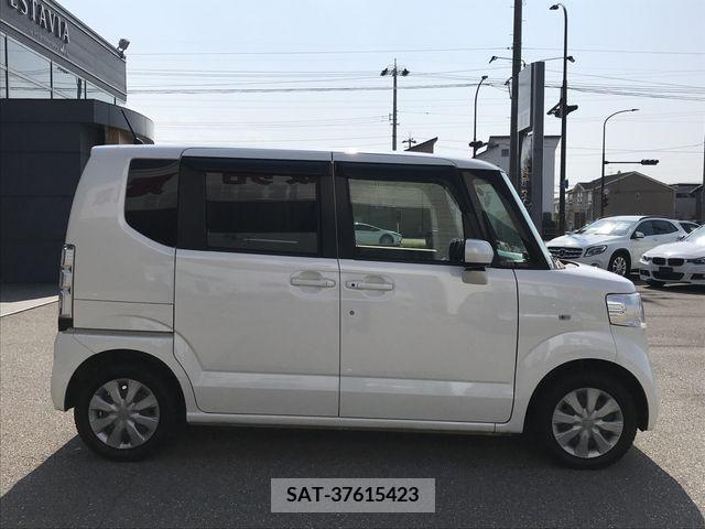 Honda N BOX 2016-04 214908-5