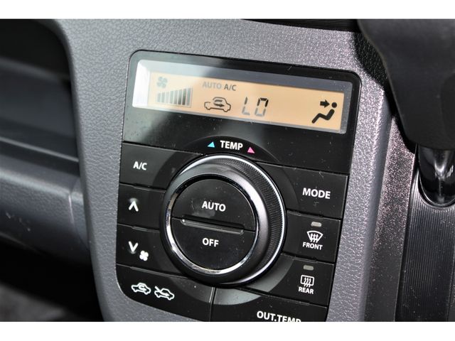 Suzuki WAGON R 2013-04 9196-22