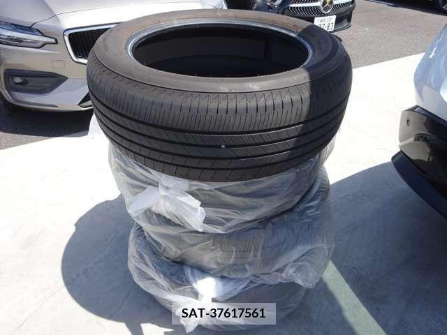 Nissan Ariya 2023-05 260672-3