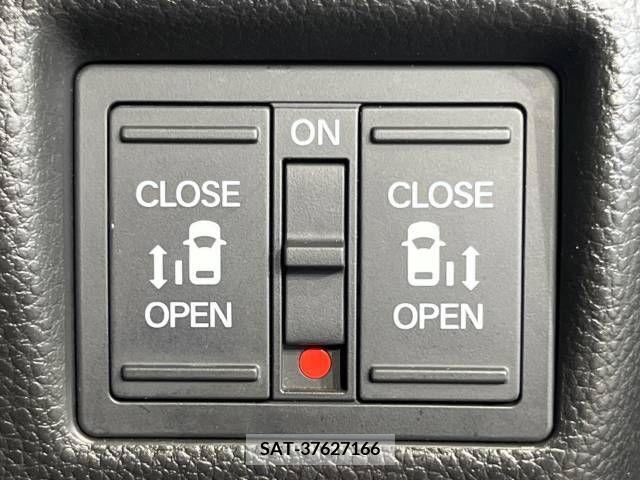 Honda N BOX CUSTOM 2018-02 344068-5
