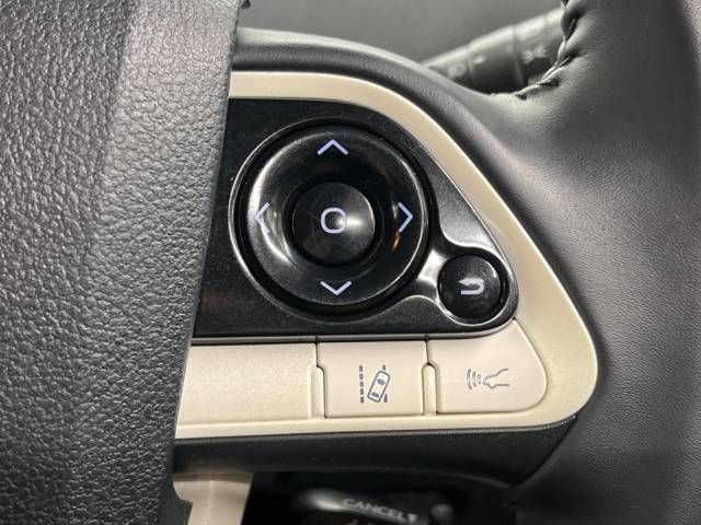 Toyota PRIUS 2017-03 19738-5