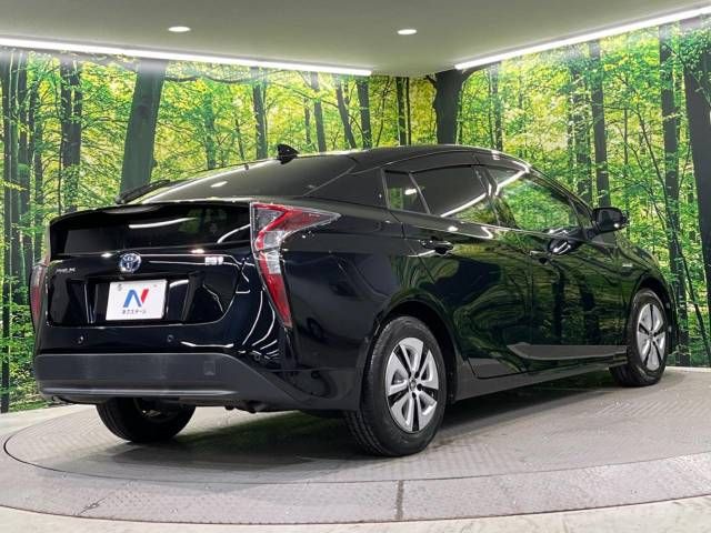 Toyota PRIUS 2017-03 19738-17