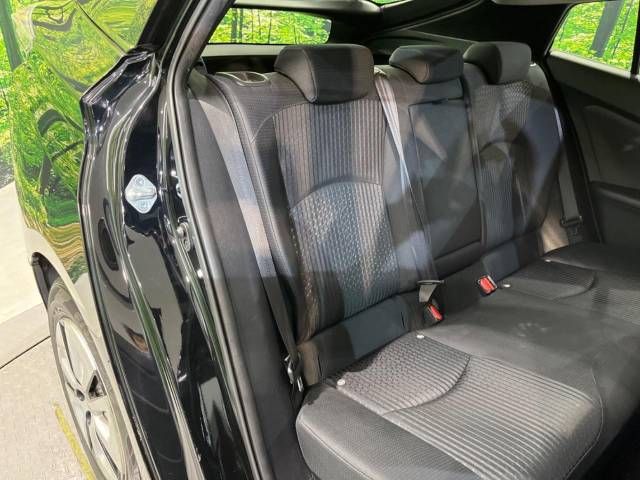Toyota PRIUS 2017-03 19738-9