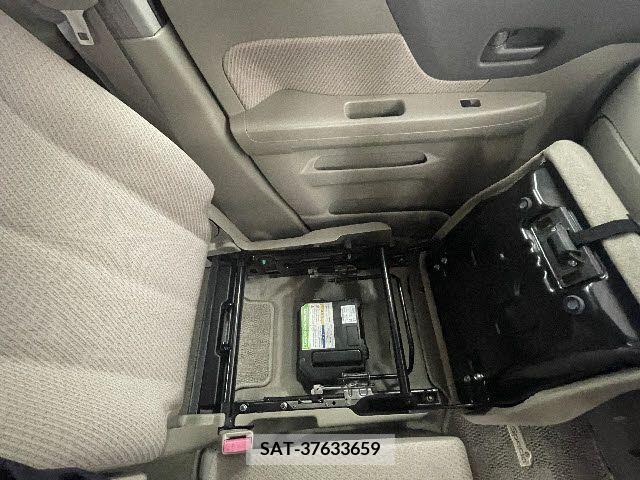 Suzuki SPACIA 2014-04 211867-11