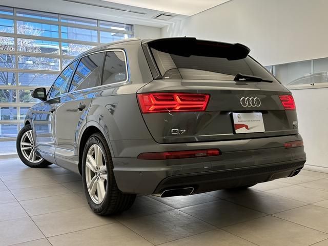 Audi Q7 2016-11 189959-5