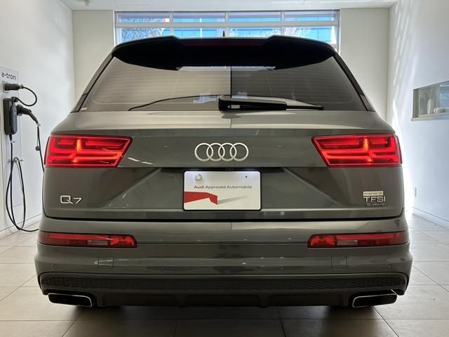 Audi Q7 2016-11 189959-3