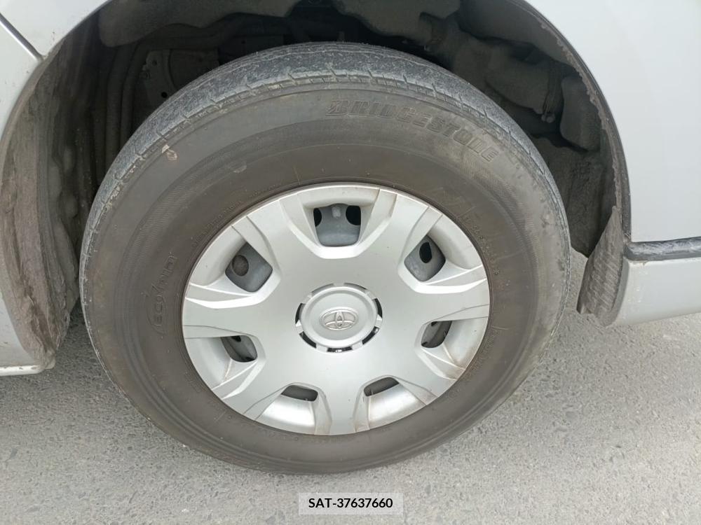 Toyota HIACE VAN 2017-12 334589-11
