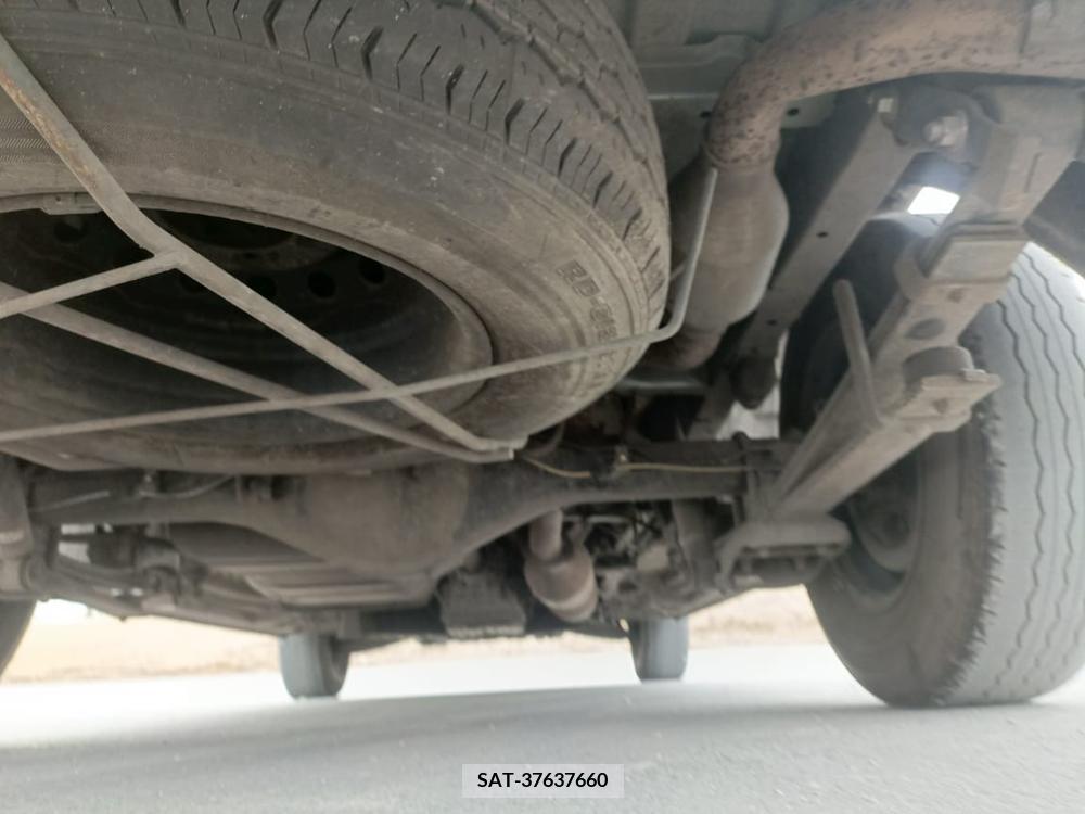 Toyota HIACE VAN 2017-12 334589-12