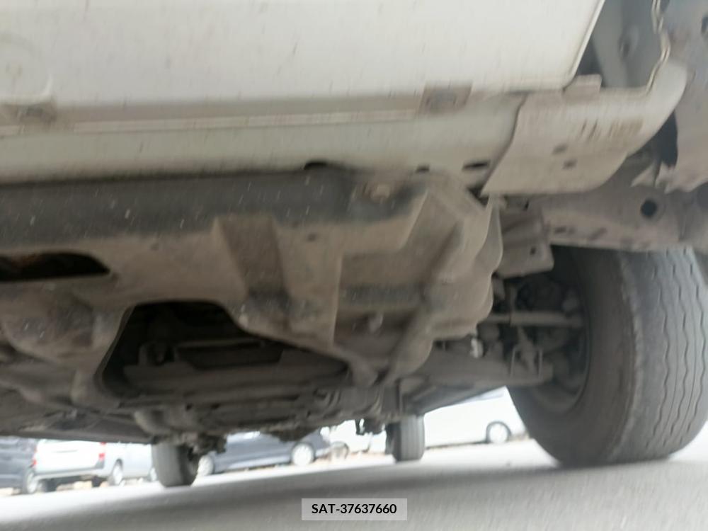Toyota HIACE VAN 2017-12 334589-13