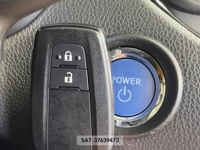 Toyota C-HR 2018-11 295335-6