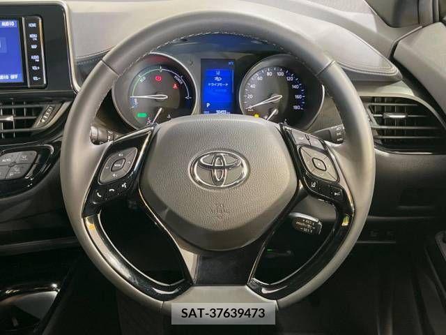 Toyota C-HR 2018-11 295335-11