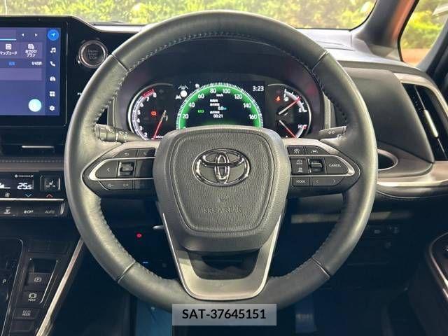 Toyota VOXY 2022-02 313559-11
