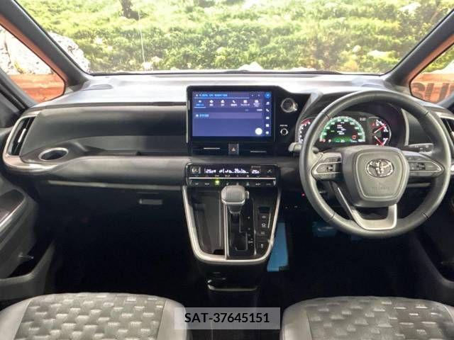 Toyota VOXY 2022-02 313559-1