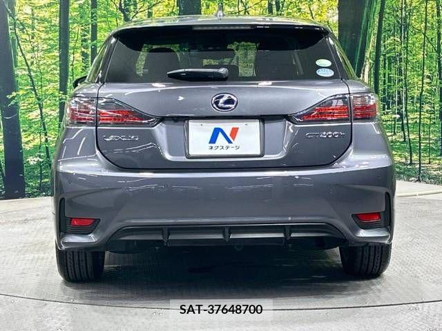 Lexus CT 2015-07 322698-15