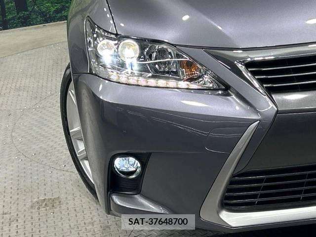 Lexus CT 2015-07 322698-12
