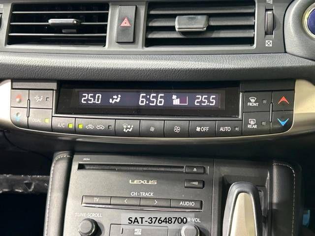 Lexus CT 2015-07 322698-7