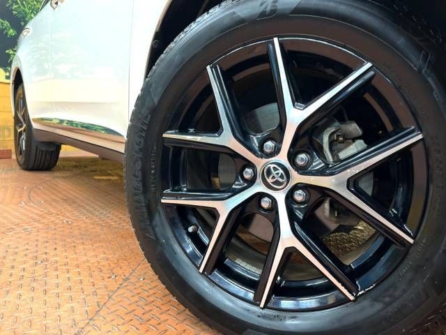 Toyota HARRIER 2016-12 184331-13
