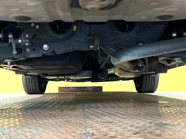 Toyota HARRIER 2016-12 184331-19
