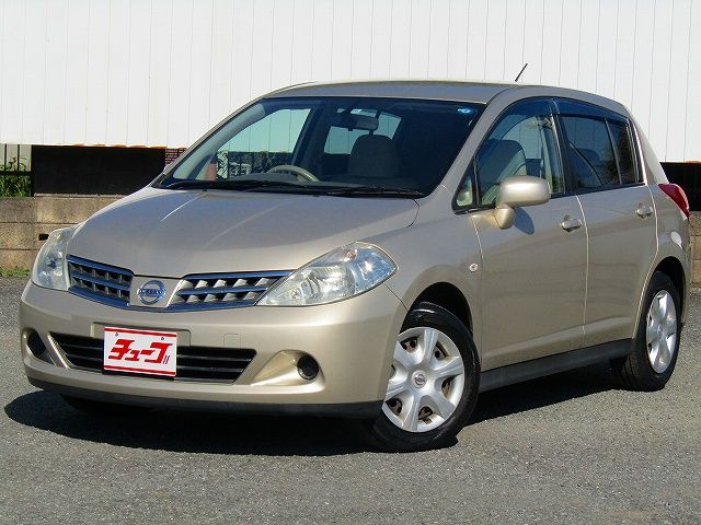 Nissan TIIDA 2010-10 180790-0