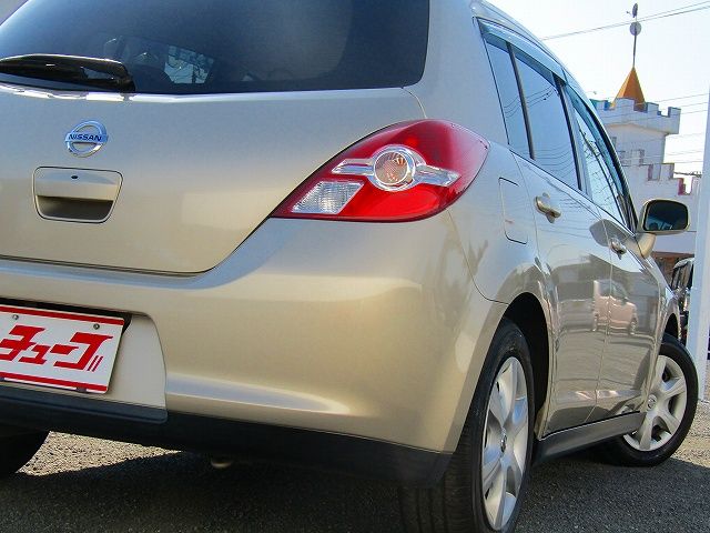 Nissan TIIDA 2010-10 180790-26