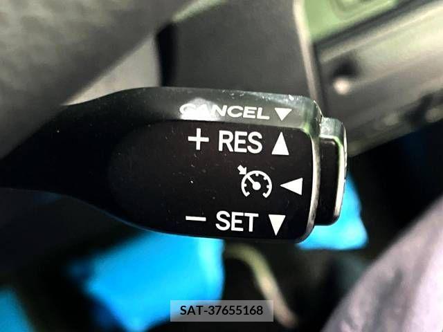 Toyota ESQUIRE 2019-03 214366-6