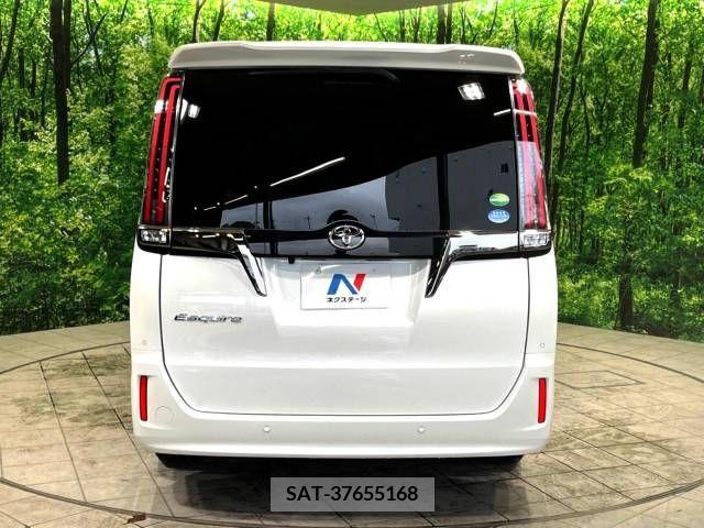 Toyota ESQUIRE 2019-03 214366-16