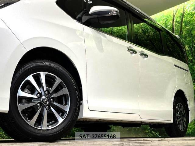 Toyota ESQUIRE 2019-03 214366-14