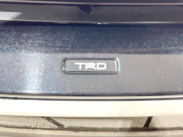 Toyota PRIUS 2019-02 190397-2
