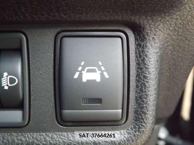 Nissan NOTE 2020-08 305518-7