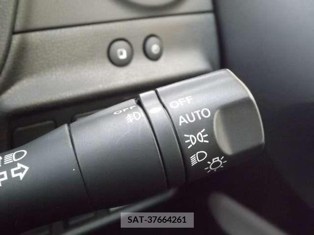 Nissan NOTE 2020-08 305518-10