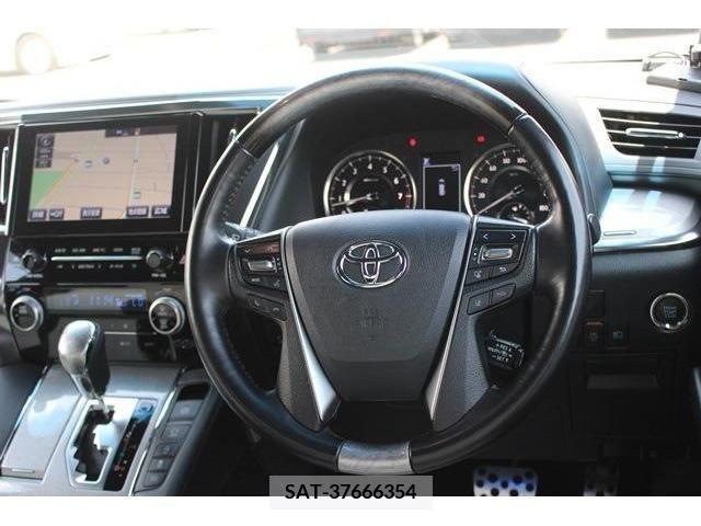Toyota ALPHARD 2018-04 281076-16