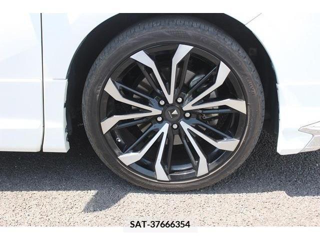 Toyota ALPHARD 2018-04 281076-8