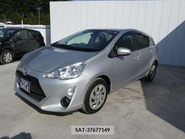 Toyota AQUA 2017-03 314284-4