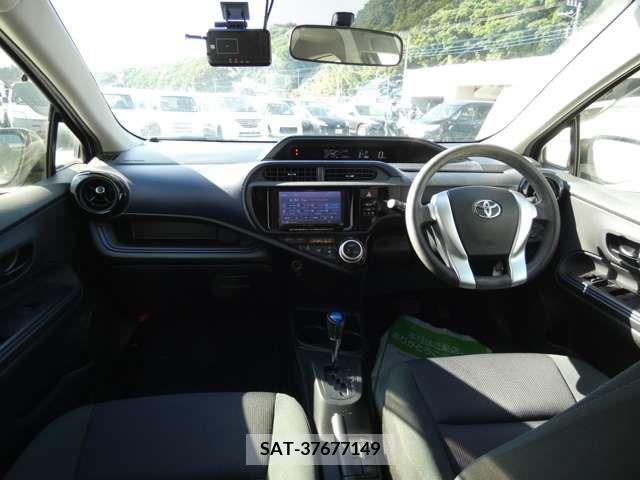 Toyota AQUA 2017-03 314284-2