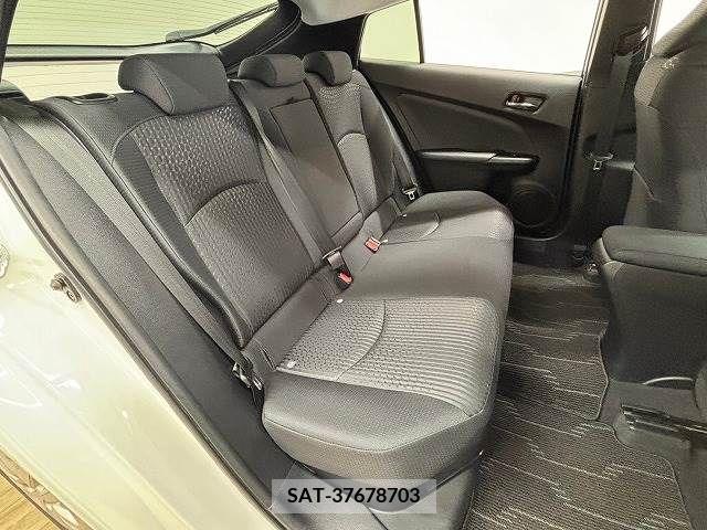 Toyota PRIUS 2016-12 366590-5