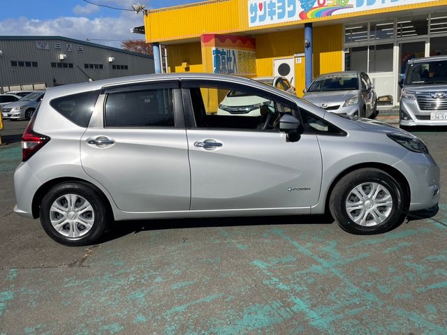 Nissan NOTE 2018-10 183327-6