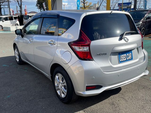 Nissan NOTE 2018-10 183327-7