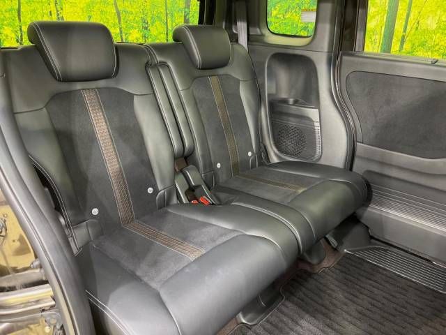 Honda N BOX CUSTOM 2018-10 188523-9