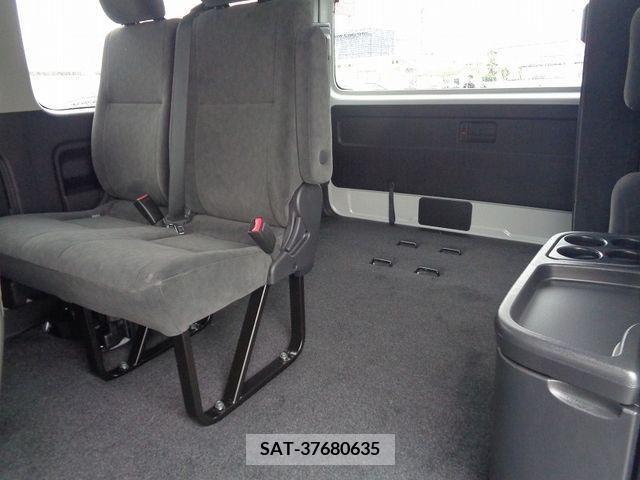 Toyota HIACE WAGON 2024-07 376782-25
