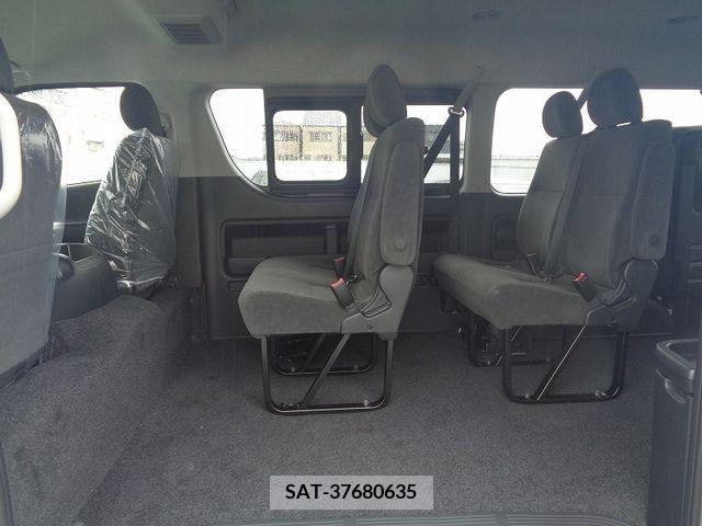 Toyota HIACE WAGON 2024-07 376782-24