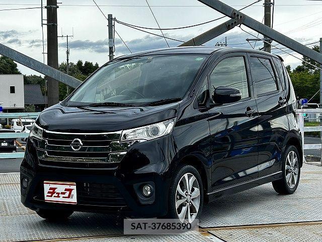 Nissan DAYZ 2014-01 390302-0