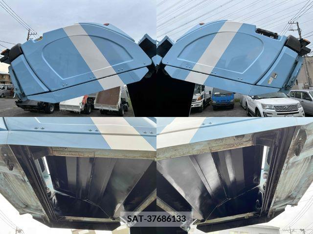 Mitsubishi CANTER 2016-12 232342-17
