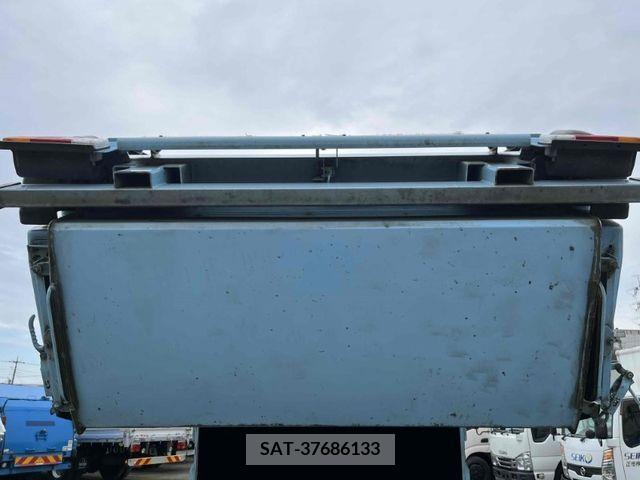 Mitsubishi CANTER 2016-12 232342-18
